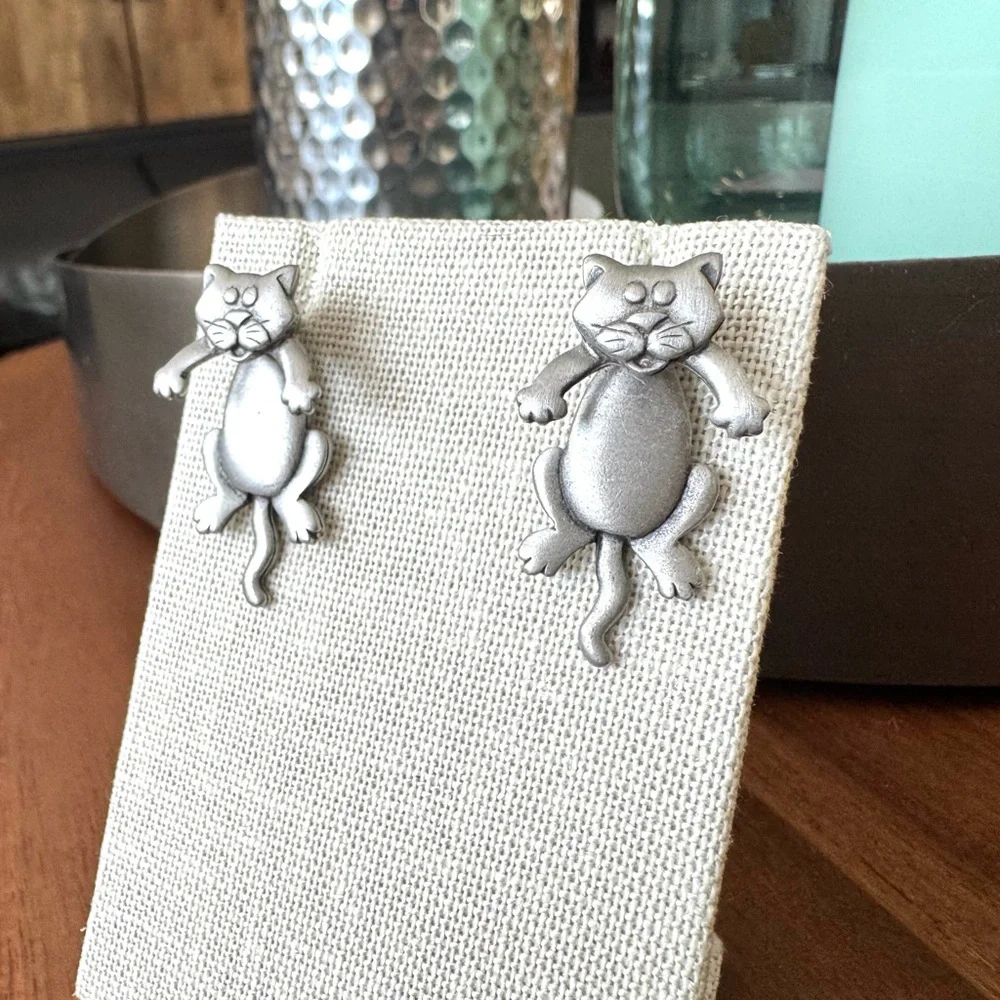 Silver Pewter Cat Earrings - Picture 4 of 11